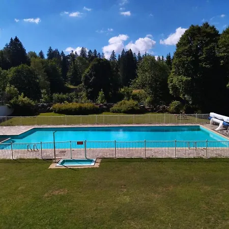 Studio Le Lacuzon Avec Piscine Exterieure Ouverte Seulement Au 1Er Aout Cause Travaux Et Tennis Les Rousses Exterior photo