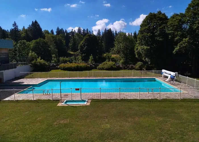 Studio Le Lacuzon Avec Piscine Exterieure Ouverte Seulement Au 1Er Aout Cause Travaux Et Tennis